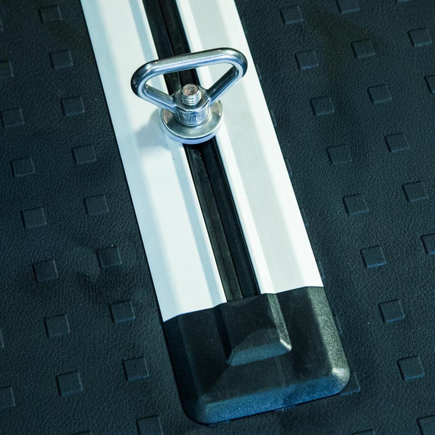 B - Ware: 040Parts 4er Set Zurrösen Ladungssicherung VW T7 Multivan new California Ford Tourneo Custom uvm.