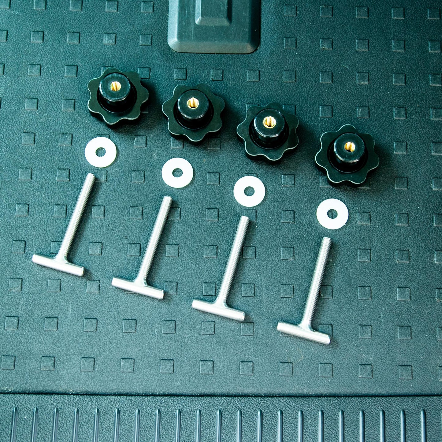 040 parts Tornillos para el tablero Multiflex para T5, T6 y T6.1 California o para VW Multivans – perfectos para la instalación DIY del Multiflexboard