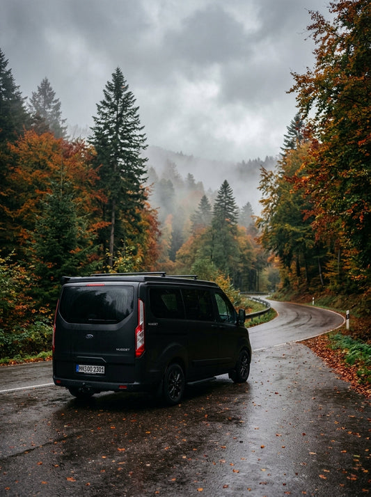 Herbst-Camping im Ford Nugget: 7 Upgrades für nasse Tage