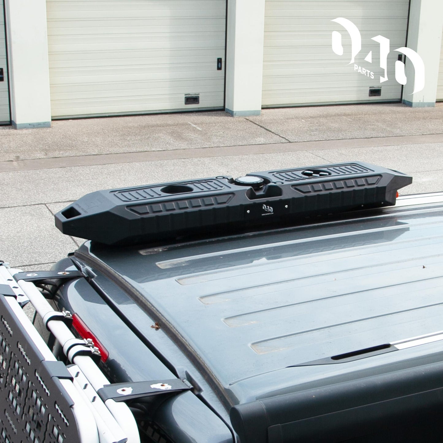 040 parts 30L Wassertank mit 12V Pumpe Außendusche für Vans, Camper, Autos perfekt fürs Camping Frischwassertank Wassertank - 040parts - 4260715845228