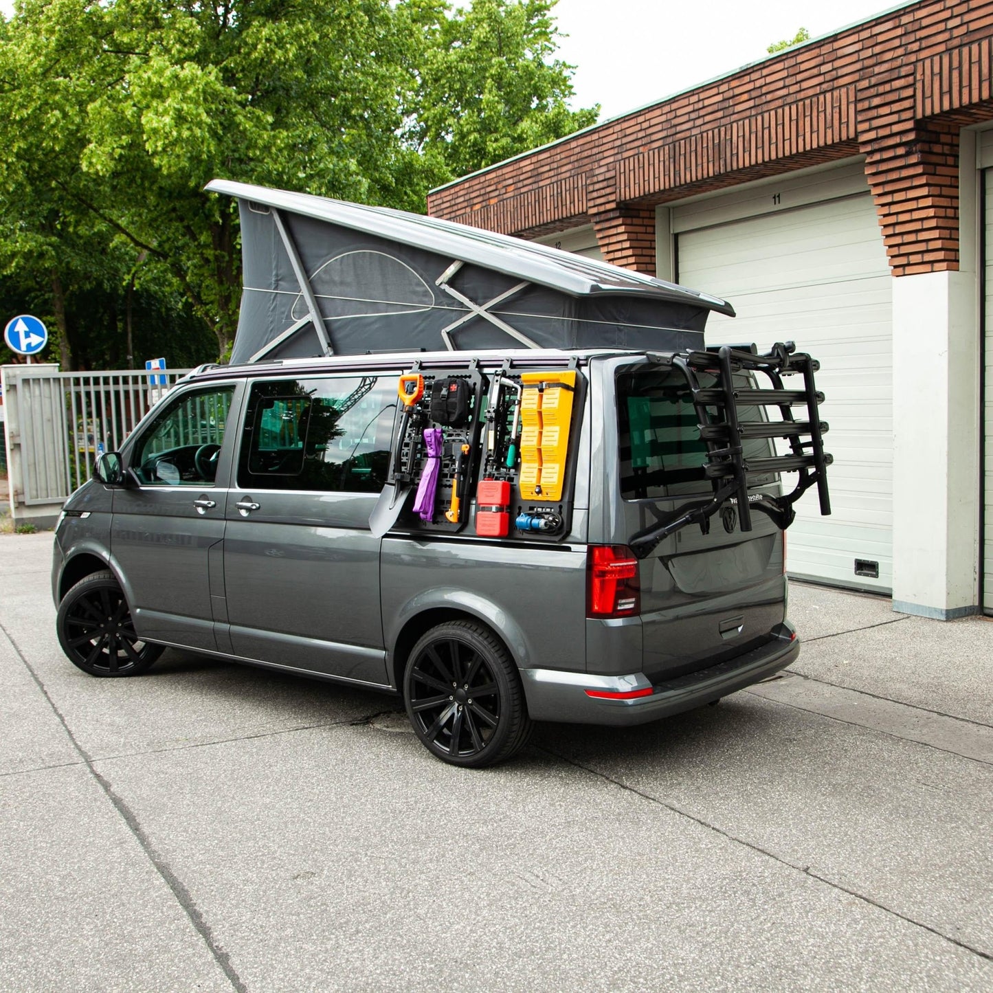 040 Parts Universelle Molle - Tasche, Multifunktional für Erste - Hilfe, Werkzeug & Camping, mit Abnehmbarer Trägerplatte & Schulterriemen - Schwarz - 040parts - 4260715845112