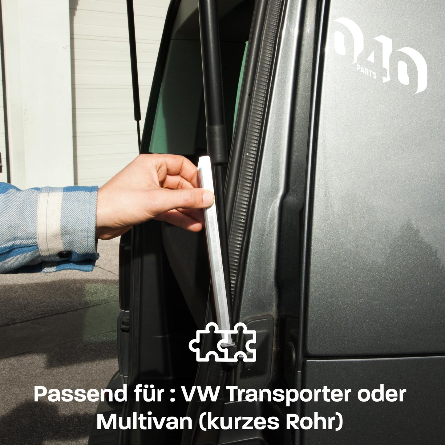 040Parts Držák zadních dveří kompatibilní pro VW Transporter nebo Multivan